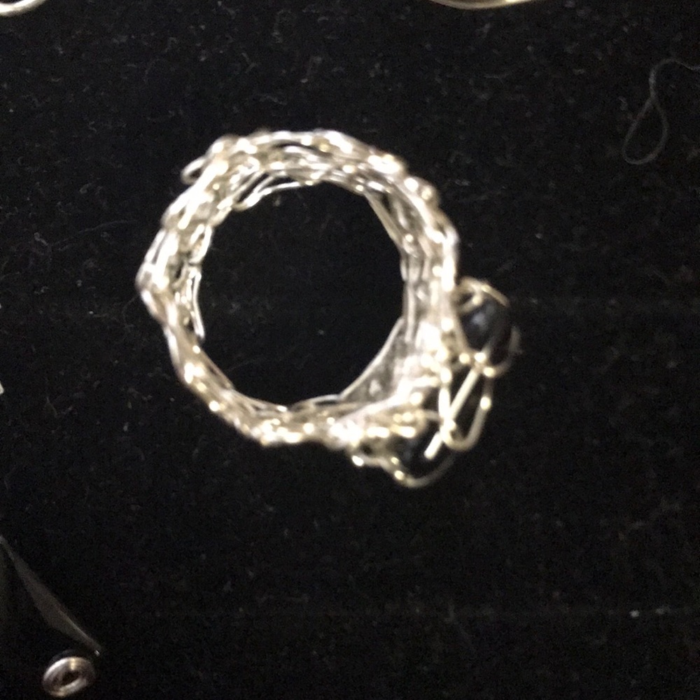 Silver and Black Jewelry Set - Picture 7 of 8
